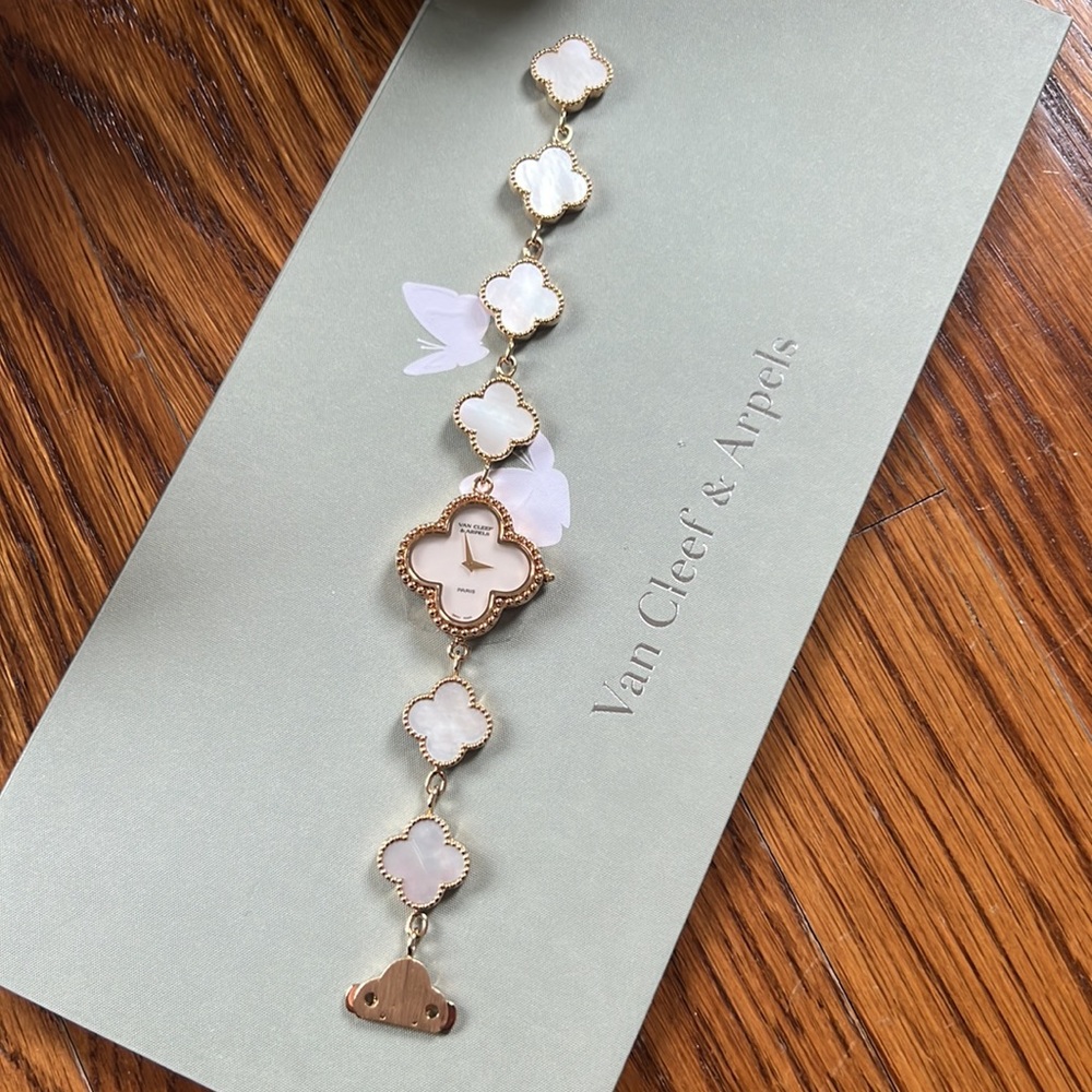 Authentic Van Cleef & Arpels Gold Al Hambra Bracelet Watch - Picture 4 of 7